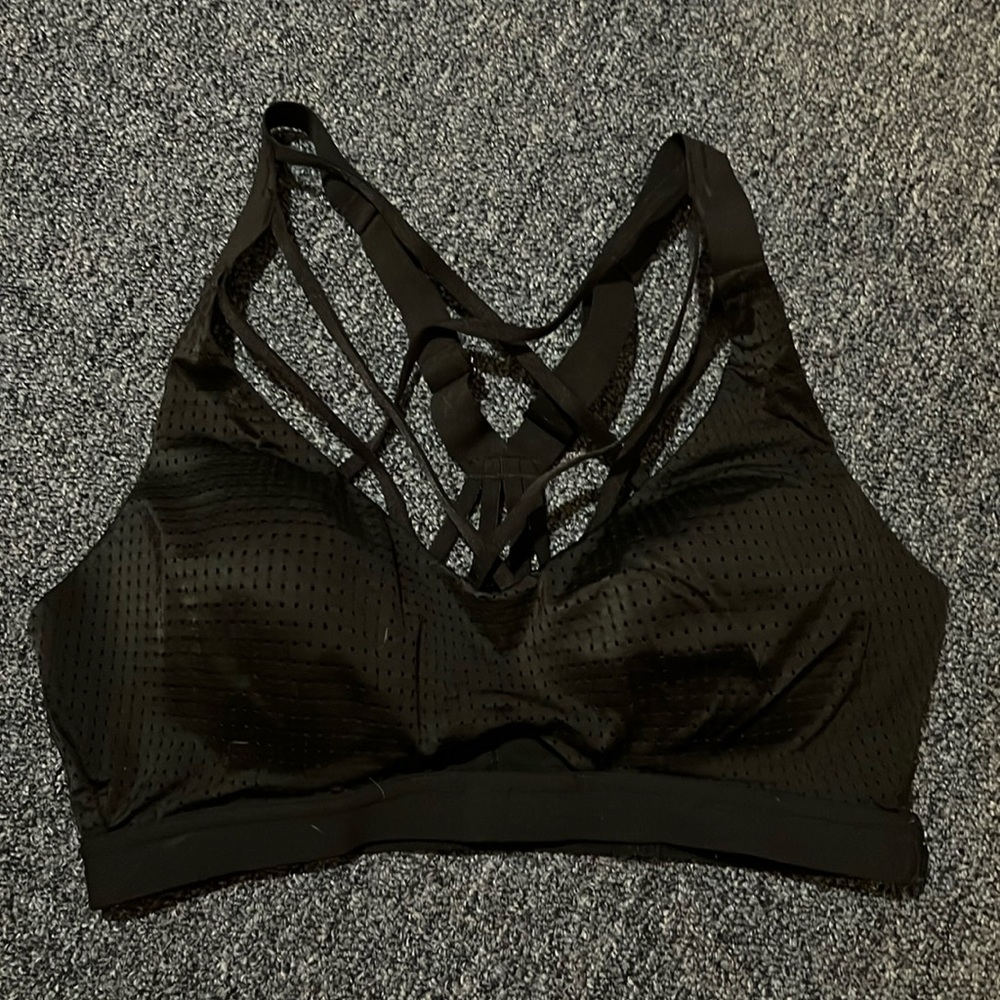 small sports bra VS